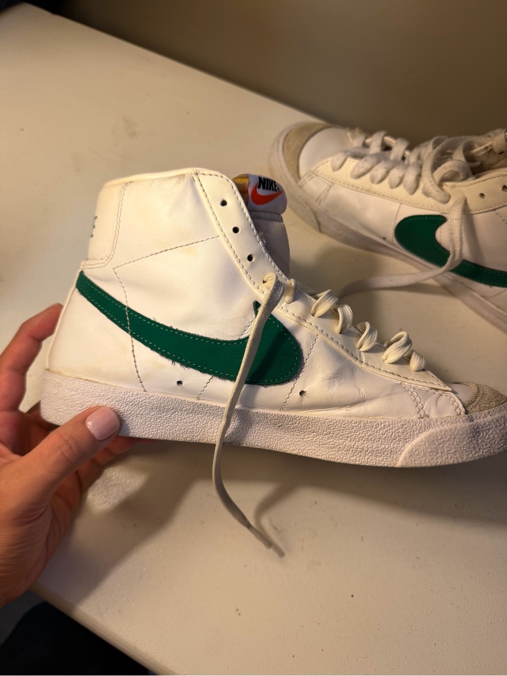 Nike Blazer Mid '77 VNTG sneakers in white/malachite